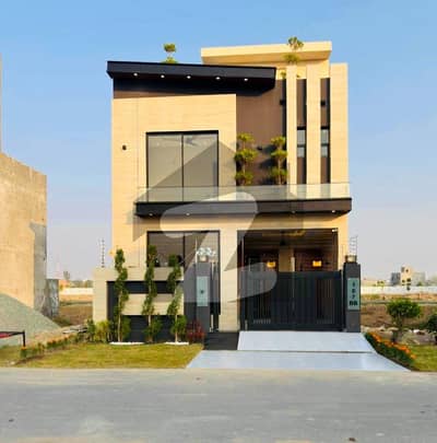 5 MARLA MODERN HOUSE FOR SALE IN DHA 9 TOWN.