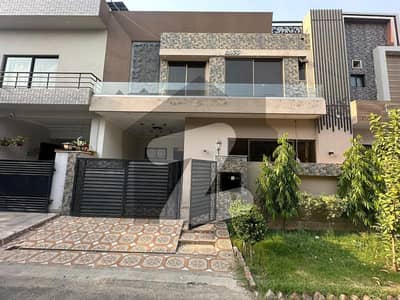 لیک سٹی میڈوز لاہور میں 3 کمروں کا 5 مرلہ مکان 1.75 کروڑ میں برائے فروخت۔