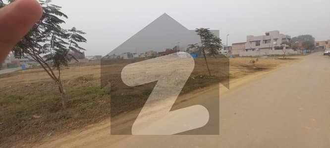4 Marla Top Location Plot No- 31 Block E Phase 9 Town DHA Lahore For Urgent Sale