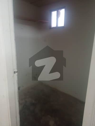 Spacious Flat Is Available For sale In Ideal Location Of North Nazimabad