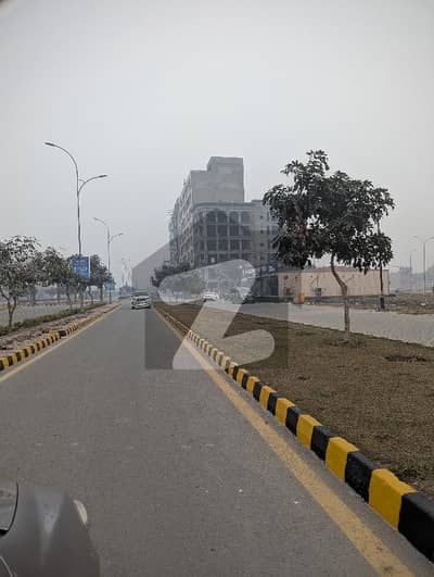 3 Marla commercial 150ft main bulverd for sale hot location