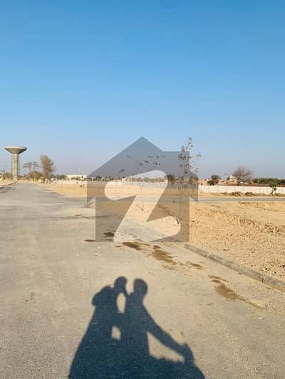 10 Marla 40 feet Road Near 120 feet Main Boulevard and Raiwind Road Access Phase 4 B Block