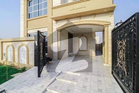 ڈی ایچ اے 9 ٹاؤن ۔ بلاک بی ڈی ایچ اے 9 ٹاؤن,ڈیفنس (ڈی ایچ اے),لاہور میں 3 کمروں کا 5 مرلہ مکان 2.4 کروڑ میں برائے فروخت۔