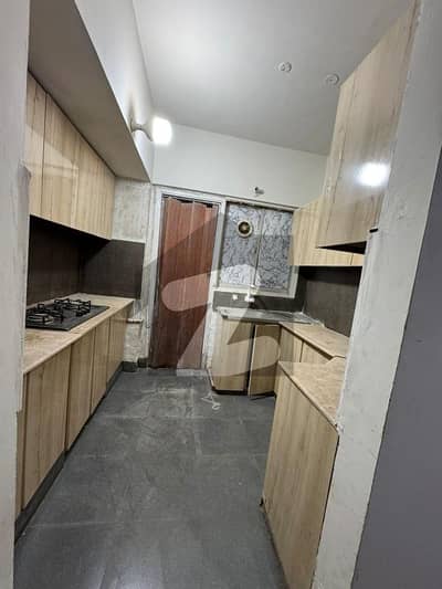 ڈی ایچ اے فیز 5 ڈی ایچ اے ڈیفینس,کراچی میں 1 کمرے کا 5 مرلہ فلیٹ 75.0 ہزار میں کرایہ پر دستیاب ہے۔