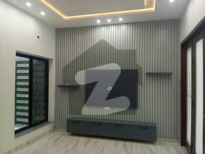 10 MARLA BRAND NEW LUXURY HOUSE FOR RENT