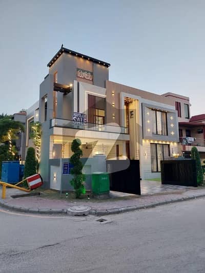 بحریہ ٹاؤن سیکٹر سی بحریہ ٹاؤن,لاہور میں 5 کمروں کا 10 مرلہ مکان 3.75 کروڑ میں برائے فروخت۔