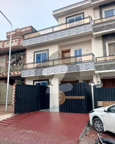 جی ۔ 13/1 جی ۔ 13,اسلام آباد میں 5 کمروں کا 4 مرلہ مکان 4.45 کروڑ میں برائے فروخت۔