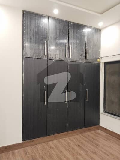 4.5 Marla Lower Portion For Rent in Sadat college town