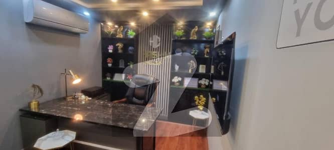 Beautiful Fully Furnished Spacious Office for Rent F-11 Markaz A premium fully furnished executive office is available for rent in F-11 Markaz