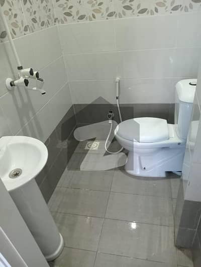 ڈی ایچ اے فیز 7 ایکسٹینشن ڈی ایچ اے ڈیفینس,کراچی میں 2 کمروں کا 2 مرلہ فلیٹ 80.0 لاکھ میں برائے فروخت۔