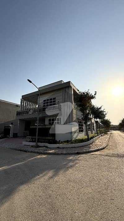 corner category House