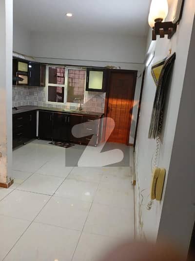 کلفٹن ۔ بلاک 9 کلفٹن,کراچی میں 3 کمروں کا 8 مرلہ فلیٹ 5.5 کروڑ میں برائے فروخت۔