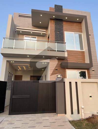 سٹی ہاؤسنگ سکیم جہلم میں 4 کمروں کا 5 مرلہ مکان 1.75 کروڑ میں برائے فروخت۔