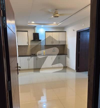 02 BED LUXURY UNFURNISHED APARTMENT AVAILABLE FOR RENT AT GULBERG GREEN ISLAMABAD