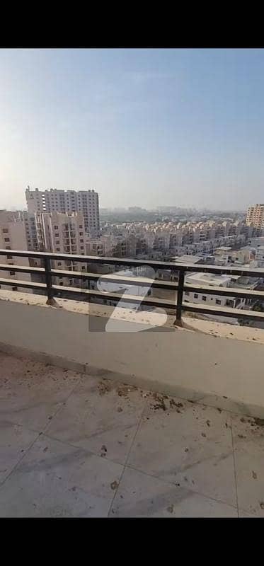 میٹروپولِز ریزیڈینسی جناح ایونیو,کراچی میں 4 کمروں کا 13 مرلہ فلیٹ 3.35 کروڑ میں برائے فروخت۔