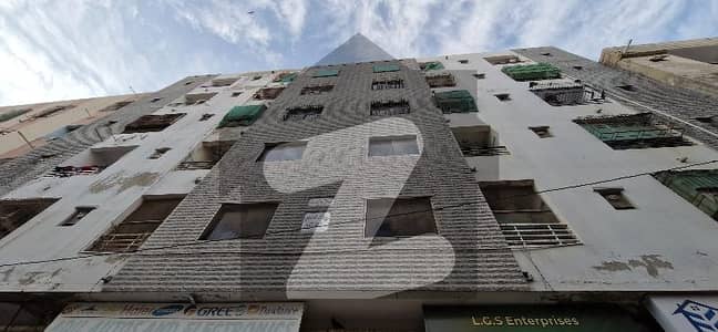 3 Bed Dd Apartment 3rd Floor With Lift And Car Parking