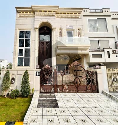 سٹی ہاؤسنگ سوسائٹی گوجرانوالہ میں 4 کمروں کا 5 مرلہ مکان 2.34 کروڑ میں برائے فروخت۔