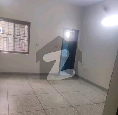 فیصل ٹاؤن لاہور میں 2 کمروں کا 7 مرلہ بالائی پورشن 60.0 ہزار میں کرایہ پر دستیاب ہے۔