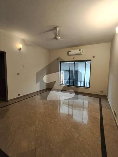 ممتاز سٹی اسلام آباد میں 1 مرلہ دکان 2.64 کروڑ میں برائے فروخت۔