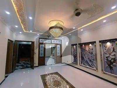 ملٹری اکاؤنٹس ہاؤسنگ سوسائٹی لاہور میں 5 کمروں کا 8 مرلہ مکان 3.2 کروڑ میں برائے فروخت۔