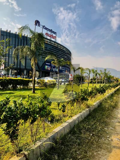 ڈی ۔ 12 اسلام آباد میں 5 مرلہ رہائشی پلاٹ 3.5 کروڑ میں برائے فروخت۔