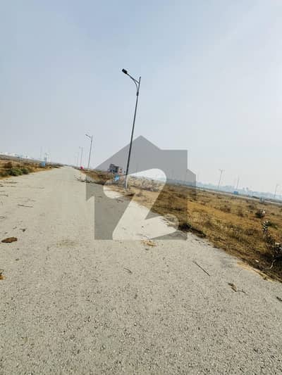 ڈی ایچ اے فیز9 پریزم - بلاک جی ڈی ایچ اے فیز9 پریزم,ڈی ایچ اے ڈیفینس,لاہور میں 1 کنال رہائشی پلاٹ 2.83 کروڑ میں برائے فروخت۔