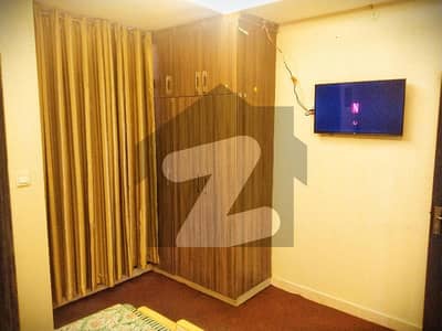 1 Furnished Bed-Capital Square Mall And Apartments