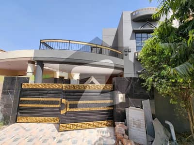 7.5 MARLA HOUSE AVAILABLE FOR RENT