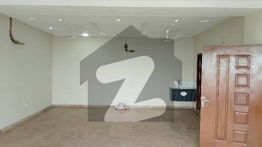 4 marla commercial 3rd floor main MB available for rent in dha phase 6 hot location