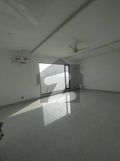 ای ایم ای سوسائٹی لاہور میں 3 کمروں کا 5 مرلہ مکان 85.0 ہزار میں کرایہ پر دستیاب ہے۔