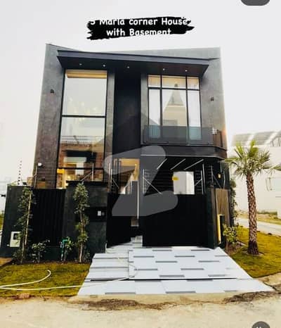 ڈی ایچ اے 9 ٹاؤن ڈیفنس (ڈی ایچ اے),لاہور میں 3 کمروں کا 5 مرلہ مکان 3.25 کروڑ میں برائے فروخت۔