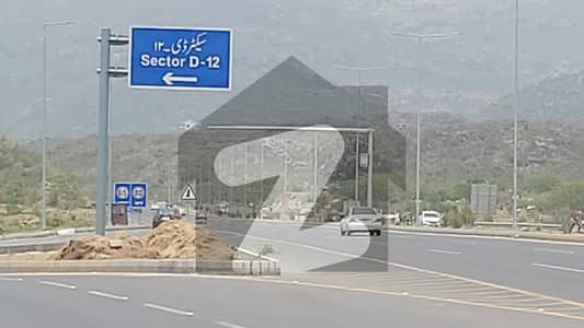 600 SQYDS Top Location Plot is For Sale in D-12