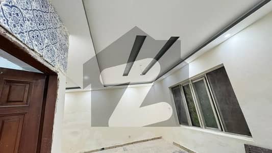 گارڈن ٹاؤن لاہور میں 5 کمروں کا 18 مرلہ مکان 2.75 لاکھ میں کرایہ پر دستیاب ہے۔