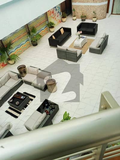 ڈی ایچ اے ڈیفینس کراچی میں 5 کمروں کا 2 کنال مکان 7.0 لاکھ میں کرایہ پر دستیاب ہے۔