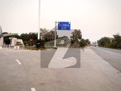 بحریہ ایجوکیشن اینڈ میڈیکل سٹی بلاک بی بحریہ ایجوکیشن اینڈ میڈیکل سٹی,لاہور میں 5 مرلہ رہائشی پلاٹ 21.5 لاکھ میں برائے فروخت۔