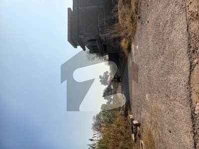 پارک انکلیو 3 پارک انکلیو,اسلام آباد میں 10 مرلہ رہائشی پلاٹ 2.75 کروڑ میں برائے فروخت۔