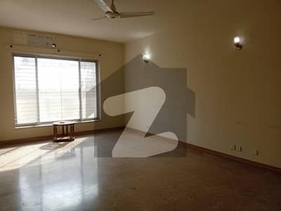 ای ۔ 11 اسلام آباد میں 2 کمروں کا 10 مرلہ مکان 90.0 ہزار میں کرایہ پر دستیاب ہے۔