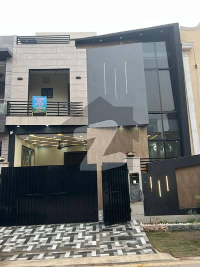 5 Marla Brand New House For Sale Direct Meeting With Owner In Parkview City Lahore