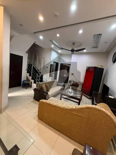 ڈی ایچ اے 11 رہبر فیز 2 - بلاک جے ڈی ایچ اے 11 رہبر فیز 2,ڈی ایچ اے 11 رہبر,لاہور میں 3 کمروں کا 5 مرلہ مکان 1.9 کروڑ میں برائے فروخت۔