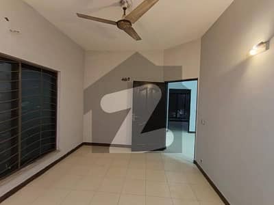 6 Marla House For Rent In Dha Phase5 Hote Location Near Park 4bed Room