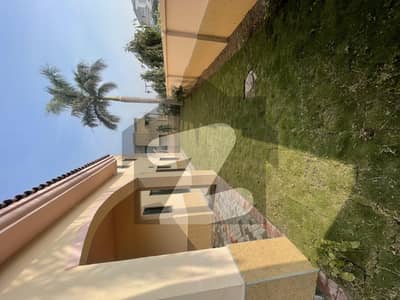 Lake City M1 Corner 14 Marla with Excess Land House