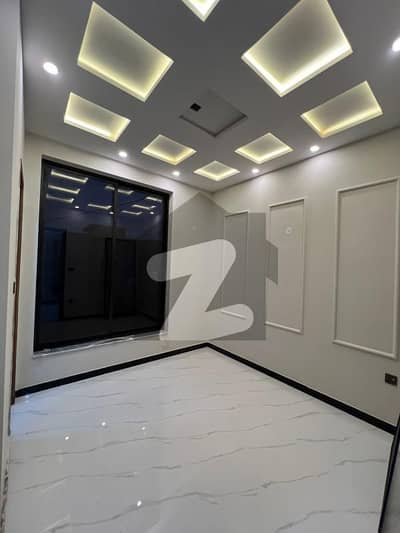 ملٹری اکاؤنٹس سوسائٹی ۔ بلاک اے ملٹری اکاؤنٹس ہاؤسنگ سوسائٹی,لاہور میں 4 کمروں کا 4 مرلہ مکان 1.64 کروڑ میں برائے فروخت۔