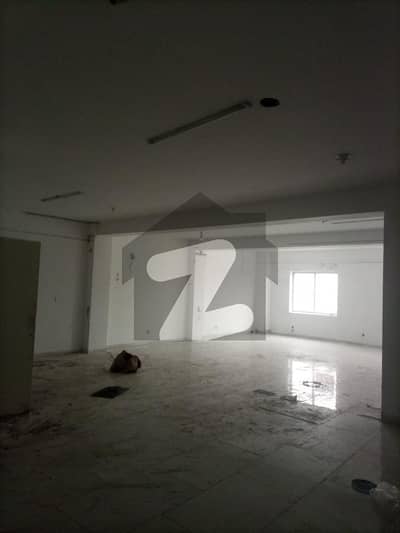 ڈی ایچ اے فیز 4 - بلاک ایفایف فیز 4,ڈیفنس (ڈی ایچ اے),لاہور میں 6 مرلہ Studio دفتر 1.15 لاکھ میں کرایہ پر دستیاب ہے۔