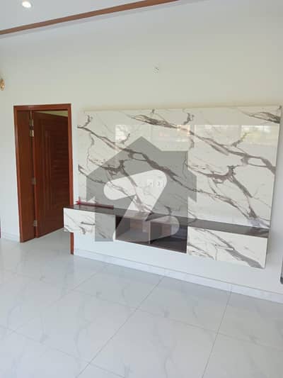 10 marla brand new house available for rent