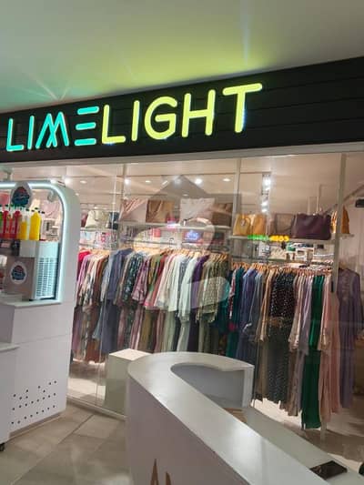 ڈی ایچ اے ڈیفینس فیز 2 ڈی ایچ اے ڈیفینس,اسلام آباد میں 2 مرلہ دکان 3.5 کروڑ میں برائے فروخت۔