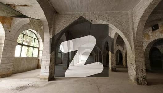 آئی آئی چندڑیگر روڈ کراچی میں 8 مرلہ دفتر 2.07 لاکھ میں کرایہ پر دستیاب ہے۔