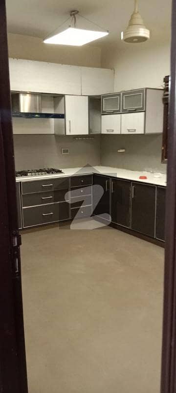 Nazimabad 4 House Sized 416 Square Yards Is Available