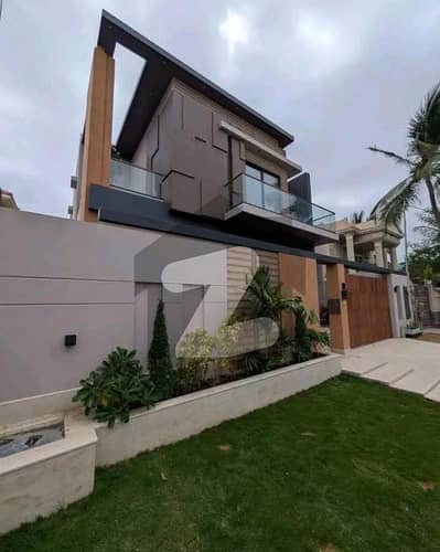 ڈی ایچ اے فیز 6 ڈی ایچ اے ڈیفینس,کراچی میں 6 کمروں کا 1 کنال مکان 24.0 کروڑ میں برائے فروخت۔