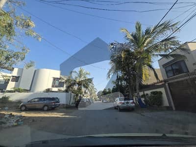 ڈی ایچ اے فیز 6 ڈی ایچ اے ڈیفینس,کراچی میں 1 کنال رہائشی پلاٹ 11.0 کروڑ میں برائے فروخت۔