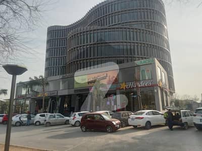 آئی ۔ 8 اسلام آباد میں 5 مرلہ دکان 19.75 کروڑ میں برائے فروخت۔